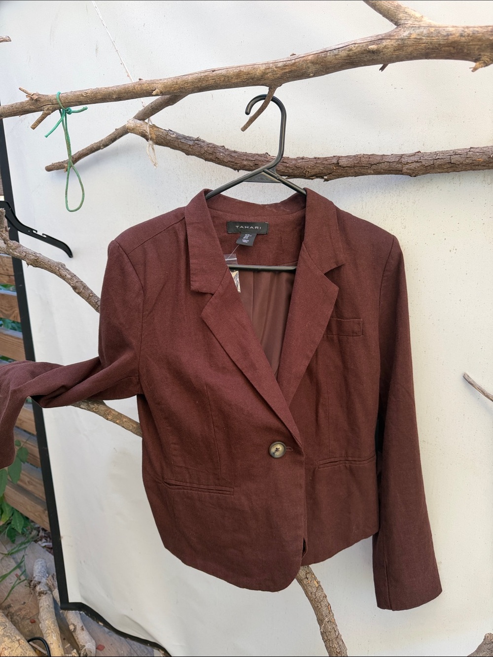 Tahari Women's Brick Brown Single-Button Blazer